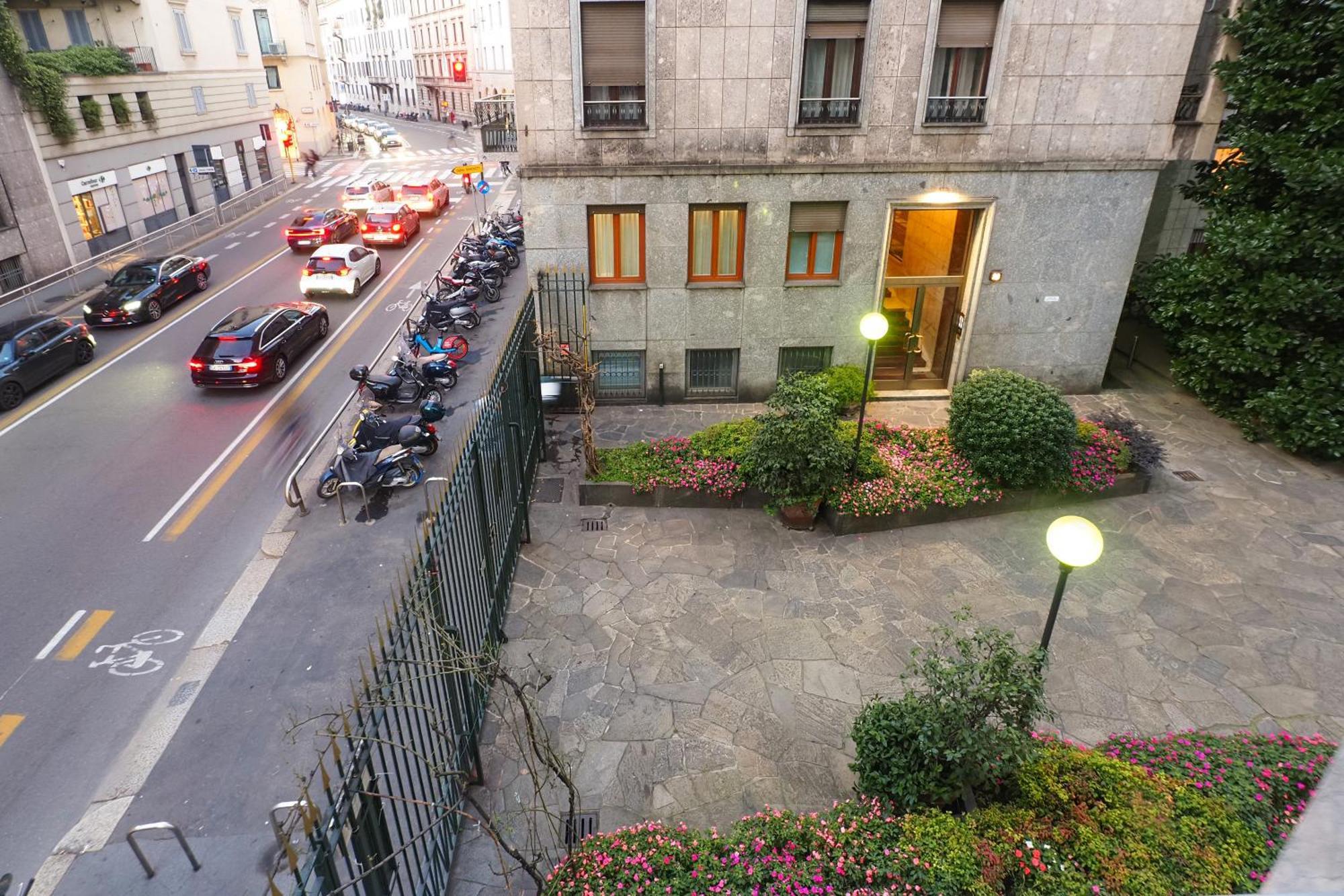 Contempora Apartments - Visconti Di Modrone Milano Eksteriør billede